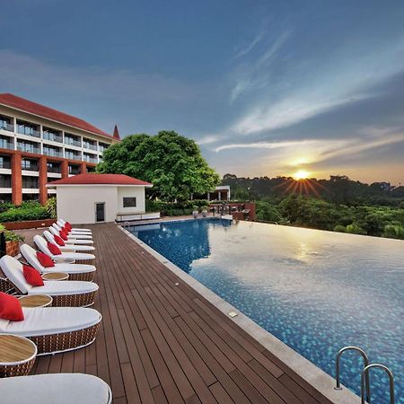 Doubletree By Hilton Goa - Panaji Hotel Екстериор снимка