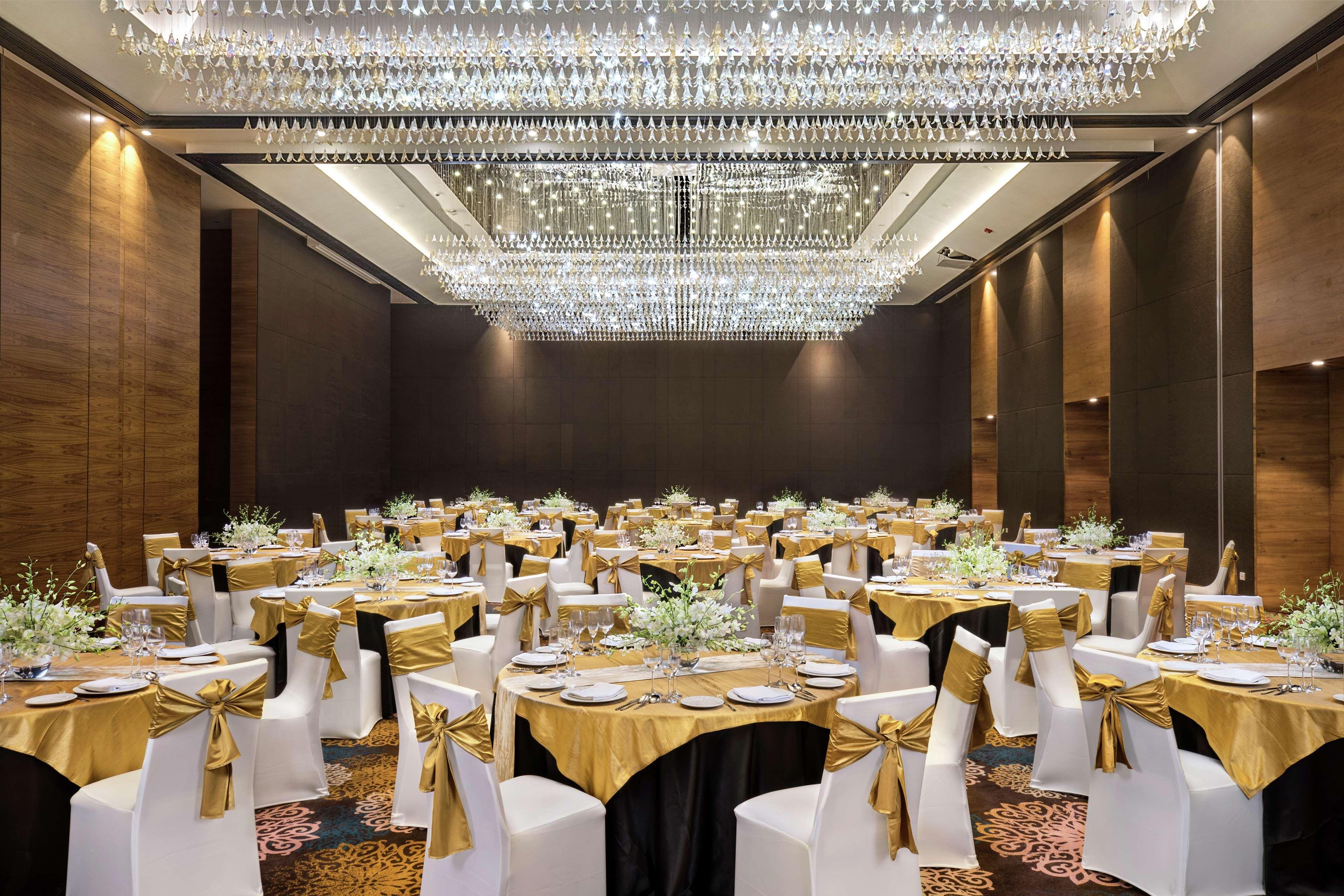 Doubletree By Hilton Goa - Panaji Hotel Екстериор снимка