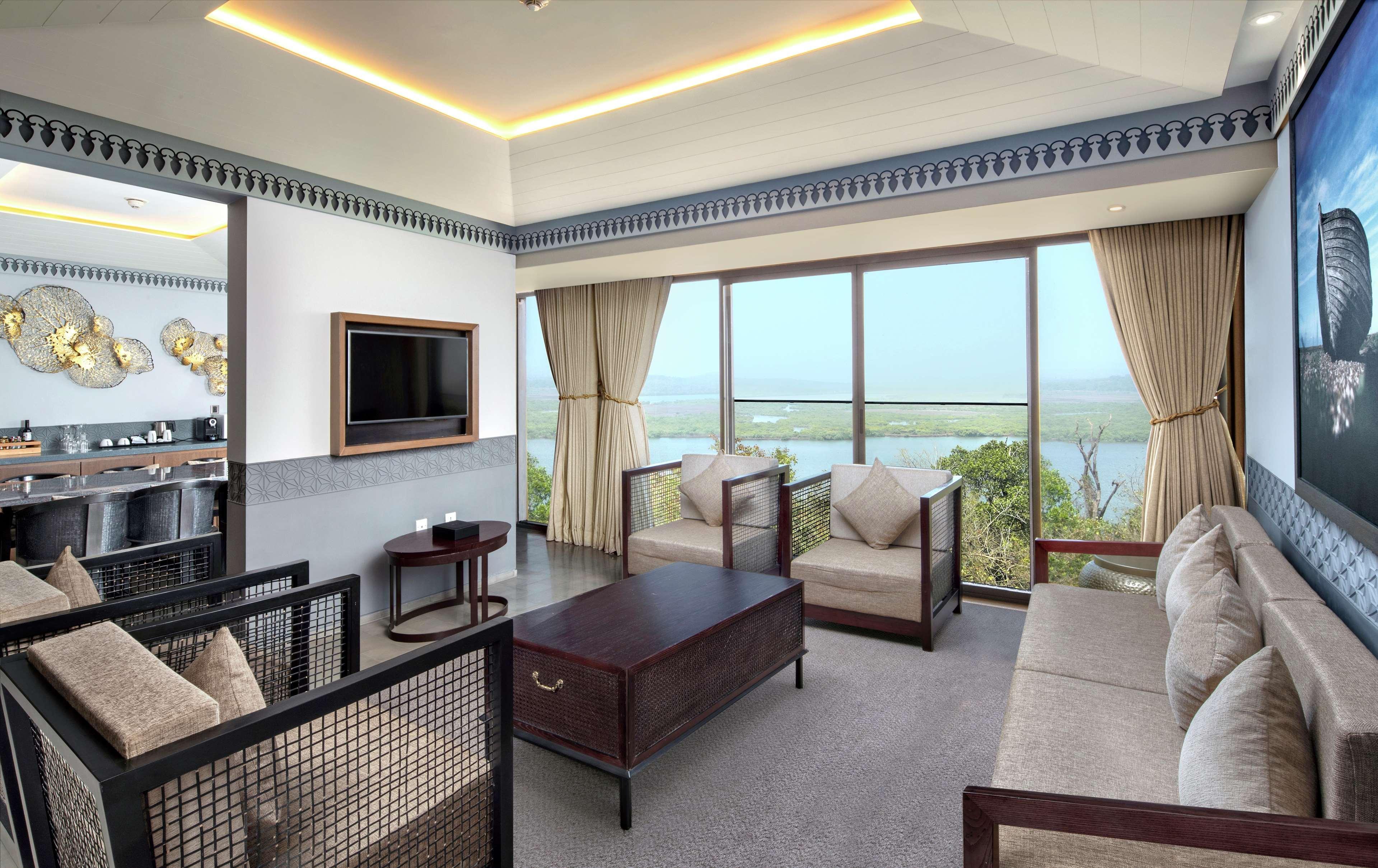 Doubletree By Hilton Goa - Panaji Hotel Екстериор снимка