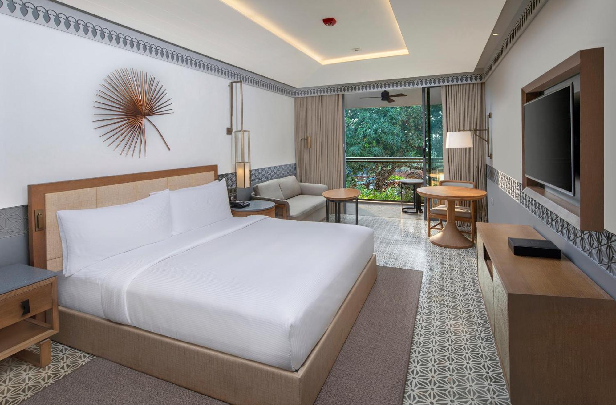 Doubletree By Hilton Goa - Panaji Hotel Стая снимка