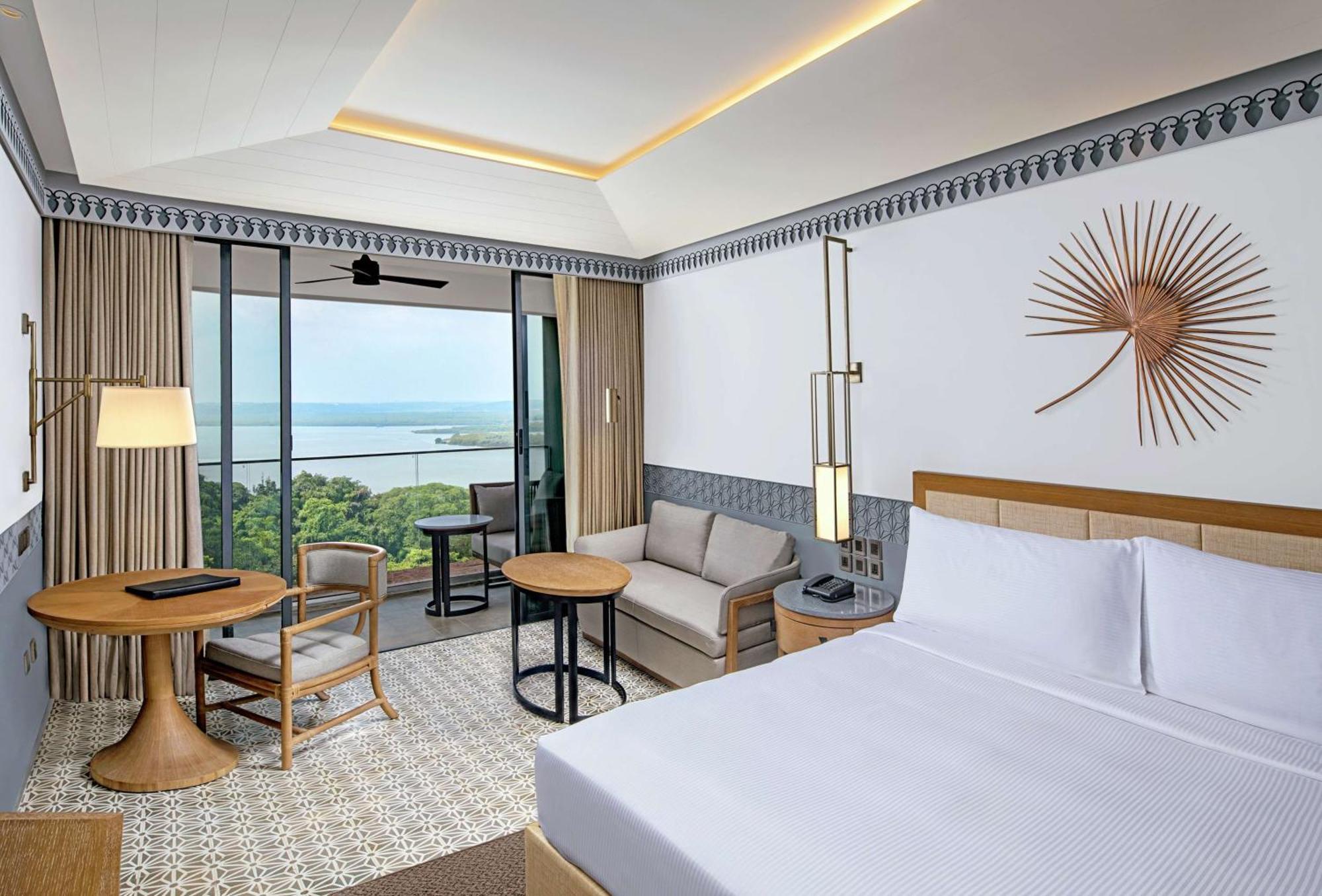 Doubletree By Hilton Goa - Panaji Hotel Екстериор снимка