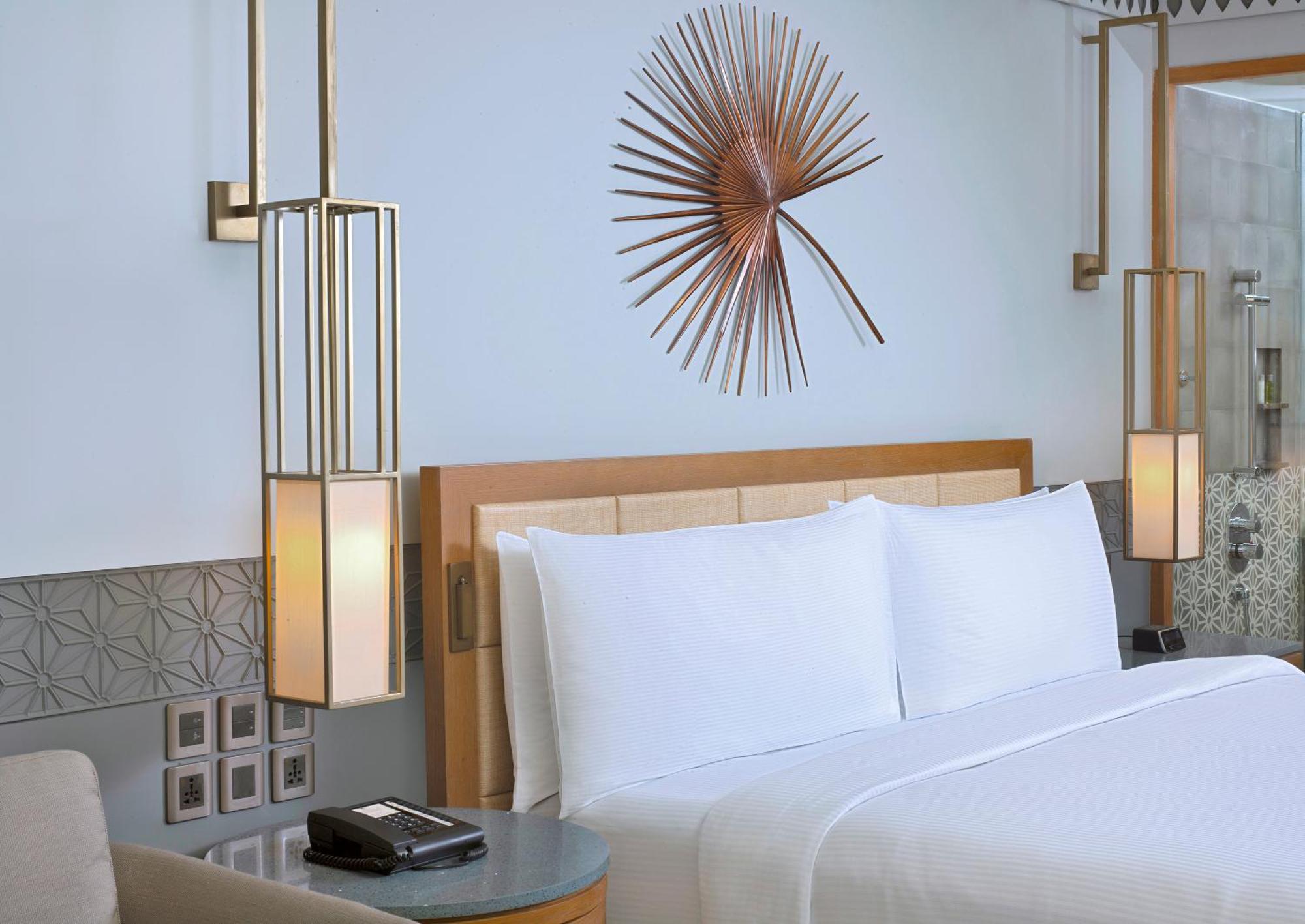 Doubletree By Hilton Goa - Panaji Hotel Екстериор снимка